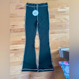 brand new never worn presley pants green size 6 from princess polly